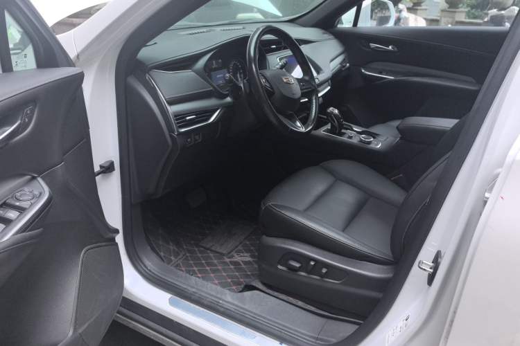 Used Cadillac XT4 2018 28T Two-Wheel-Drive Luxury Model Driver Seat