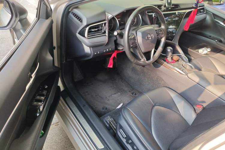 Used Toyota Camry 2019 2.0G Luxury Edition China VI Standard