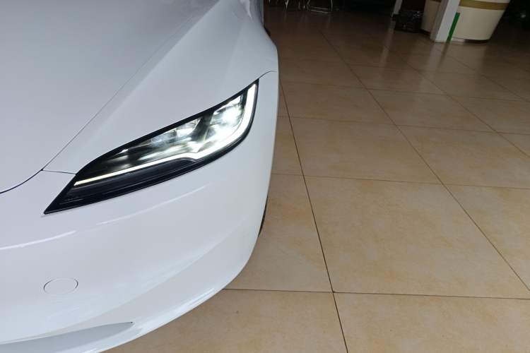 Used Tesla Model 3 2023 Long-Range All-Wheel-Drive Version