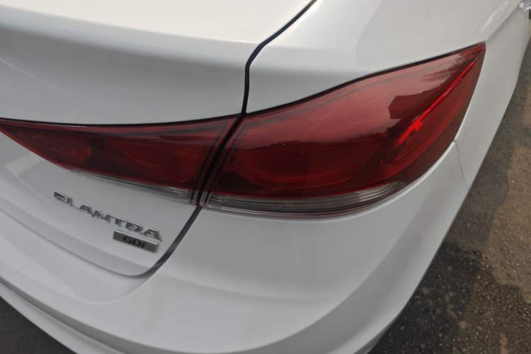 Used Hyundai Elantra (6th Generation / Lingdong) 2016 1.6L Automatic ZhiXuan · Youth Edition