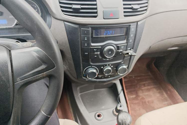 Used Wuling Hongguang 2014 1.5L S Standard Version
