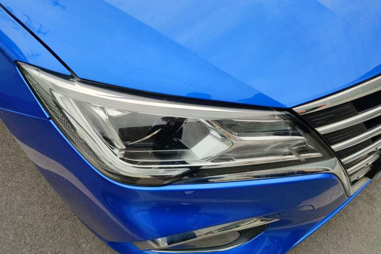 Used Roewe i5 2020 1.5L Automatic 4G Connect Luxury Flagship Edition
