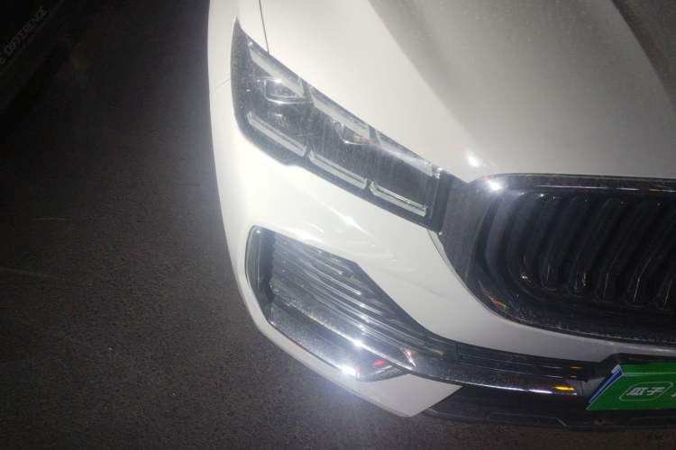 Used Geely Auto Monjaro L 2024 2.0TD High-Power Automatic Two-Wheel Drive Yunqi Version Right Front Headlight