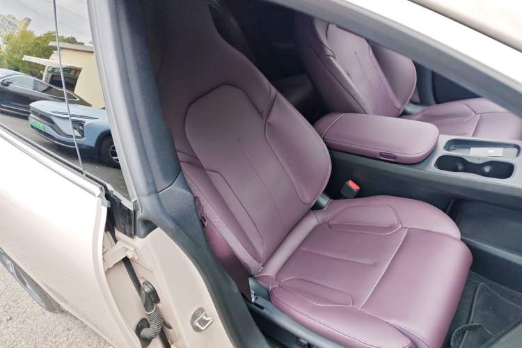 Used Nio ET5T 2023 75 kWh Touring
