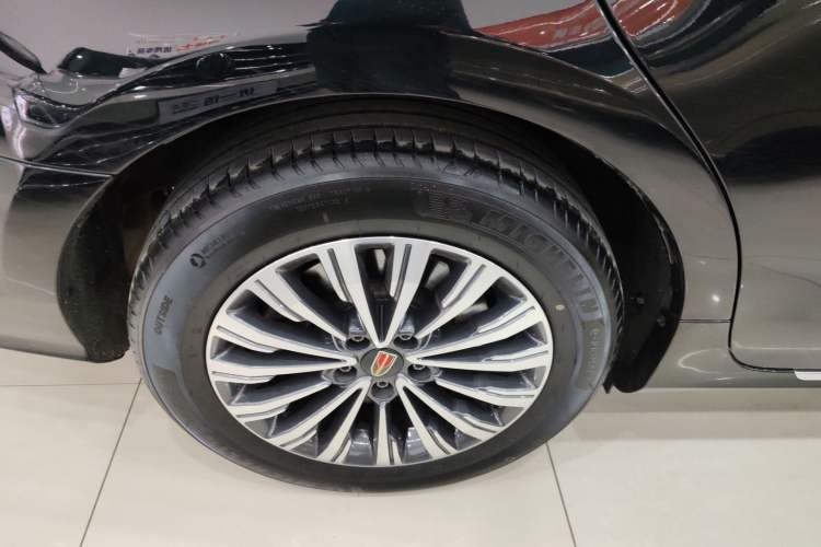 Used Hongqi H7 2021 1.8T Executive Edition
