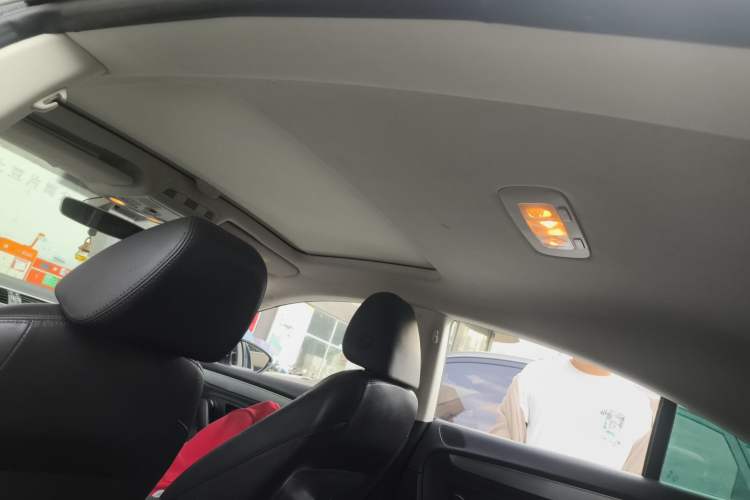 Used Volkswagen FAW-Volkswagen CC 2018 1.8TSI Luxury Model Headliner