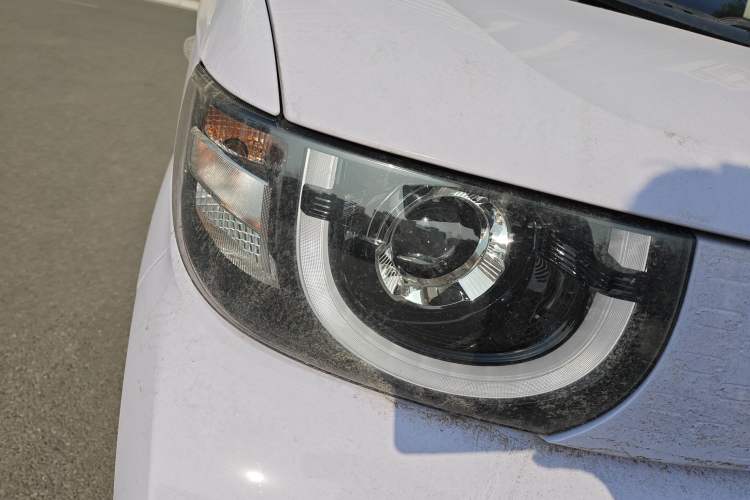 Used Chery QQ Ice Cream 2022 170km Sundae Phosphate Lithium-Ion
