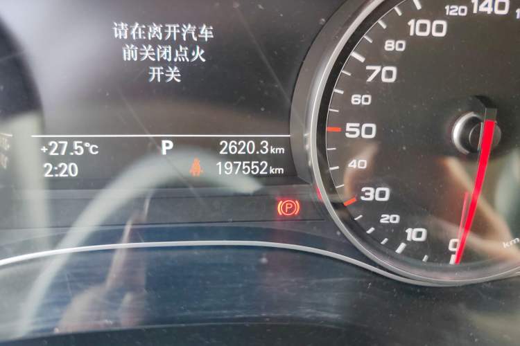 Used Audi A6L 2012 TFSI Standard Model Odometer Close Up