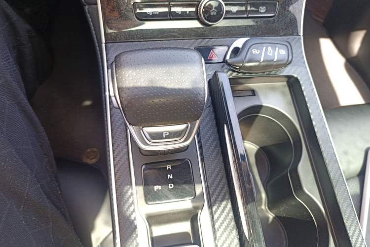 Used Rising ER6 2020 620 km Smart Edition
