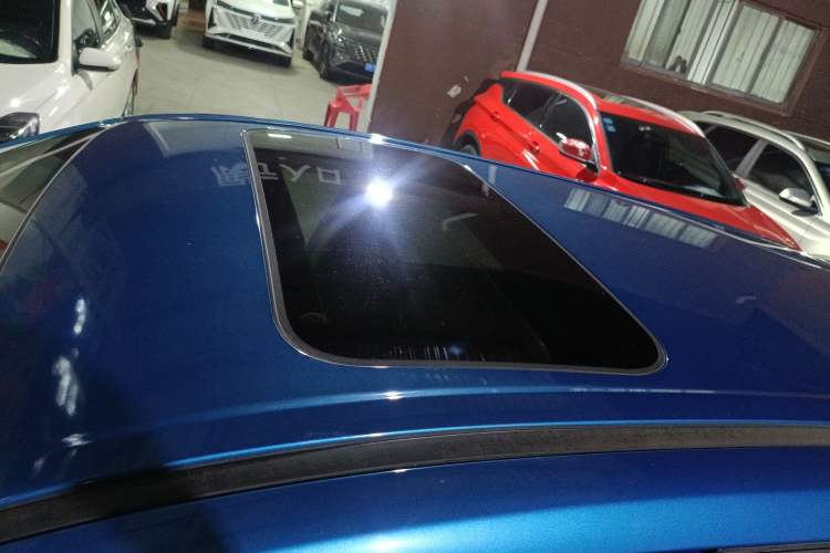 Used Oshan X5 2021 Revised Version 1.6L Manual Luxury Edition
