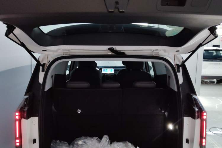 Used SAIC MAXUS Dajia 7 2024 Revised Version Super Hybrid Long-Range Edition Enjoyment Version