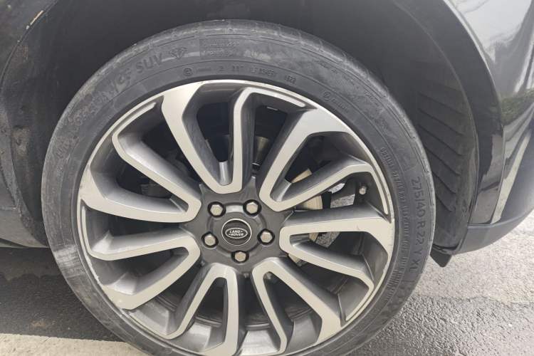 Used Land Rover Range 2015 3.0 SC V6 Vogue Right Front Wheel Hub