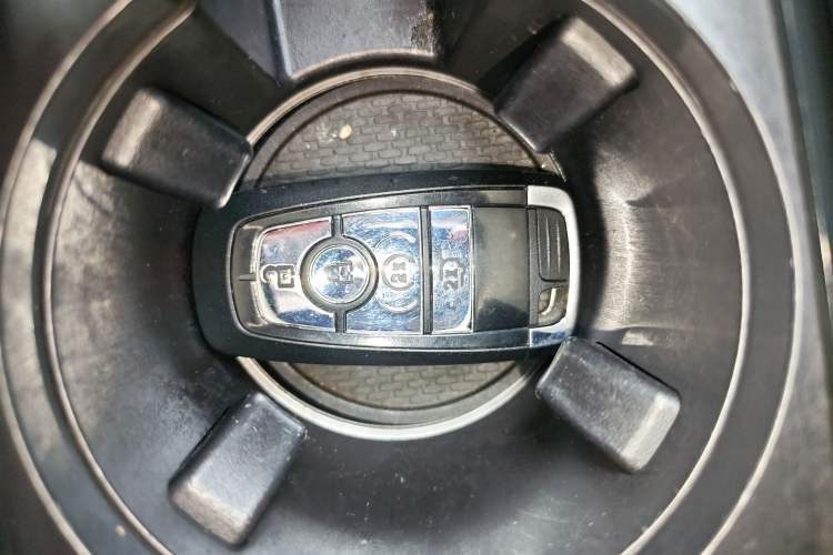 Used Lincoln Corsair 2022 2.0T Two-Wheel Drive Deluxe Edition