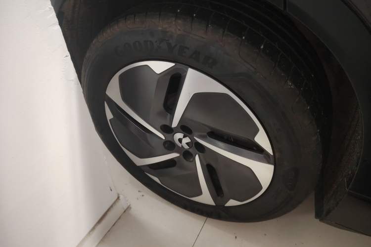 Used Nio ES6 2024 75 kWh Right Rear Wheel Hub