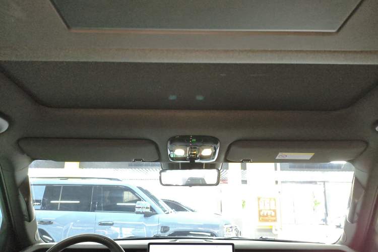 Used Polestones 01 2023 All-Purpose 7-Seater Version
