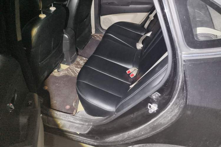 Used Hyundai Celesta 2011 1.6L Manual Luxury Model
