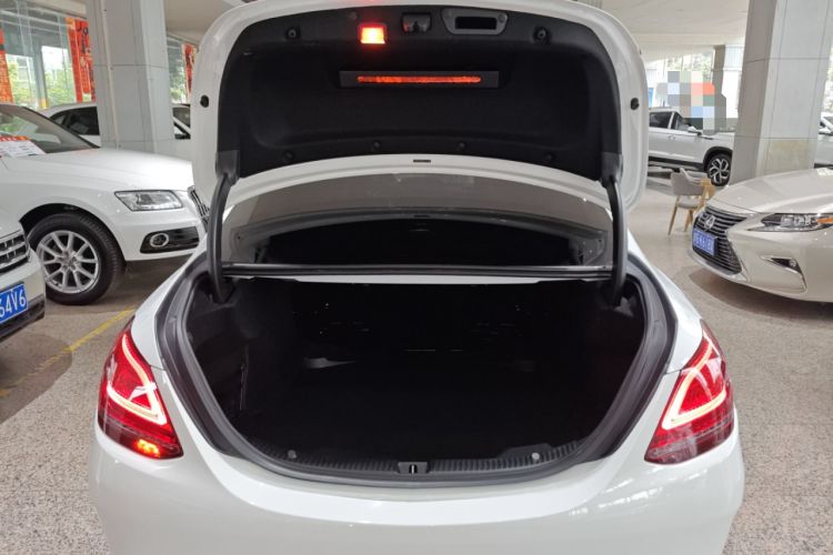 Used Mercedes-Benz C-Class 2019 C 180 L Fashion Edition Sport Version Trunk