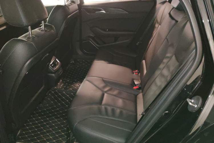 Used Hongqi H5 2022 Classic Model Facelift 1.8T Automatic Smart Connect Flagship Edition