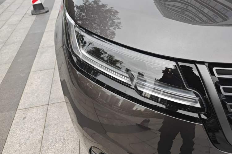 Used Land Rover Range Rover Velar 2024 Dynamic HSE
