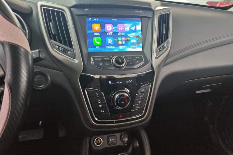 Used CHANGAN CS35 2017 1.6L Automatic Luxury Model
