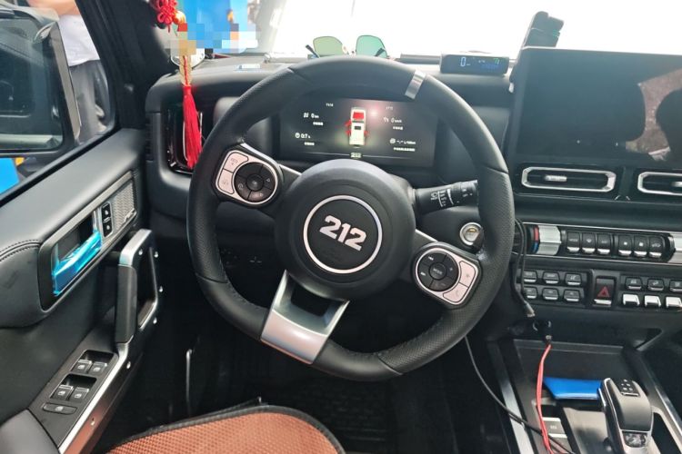Used 212 T01 2024 2.0T Mechanic
