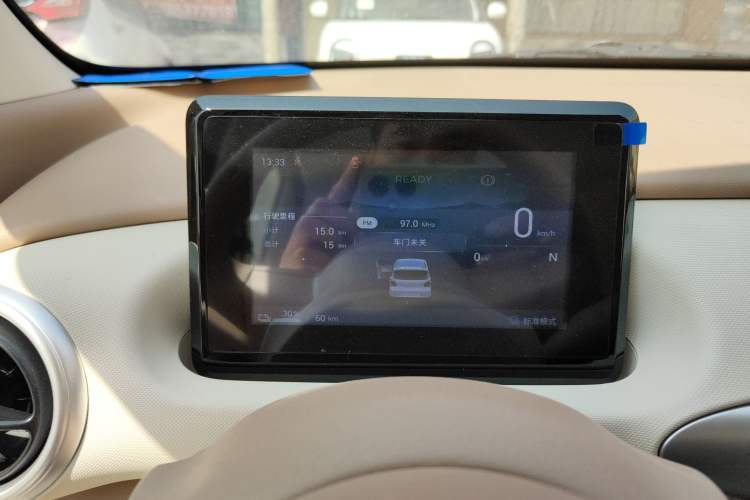 Used Wuling Hongguang MINIEV 2025 Four-Door Version Advanced Edition Instrument Cluster