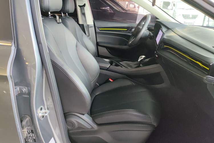 Used Roewe i5 2021 Revised Version 1.5L CVT Diamond Edition