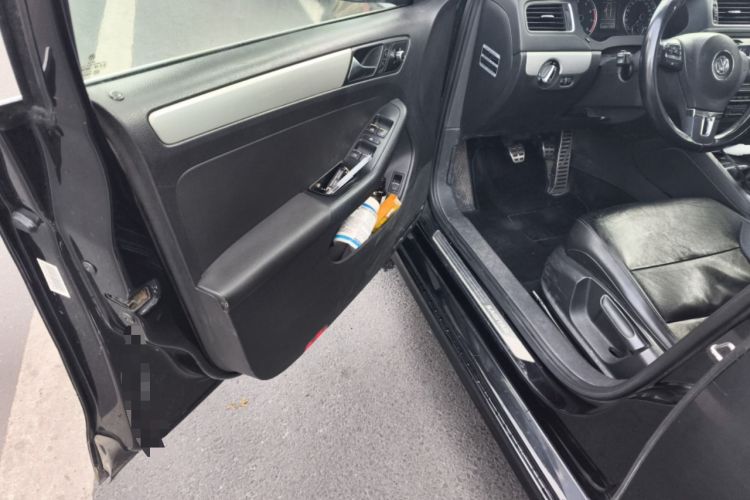 Used Volkswagen Sagitar 2014 Revised Version 1.4TSI Manual Luxury Edition
