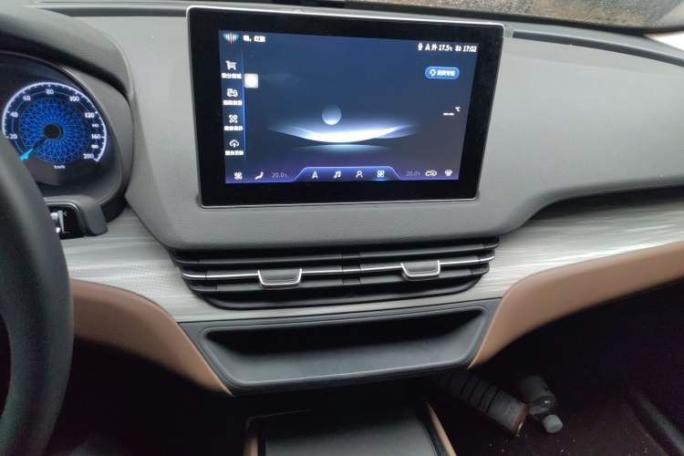 Used Hongqi E-QM5 2024 610 km PLUS
