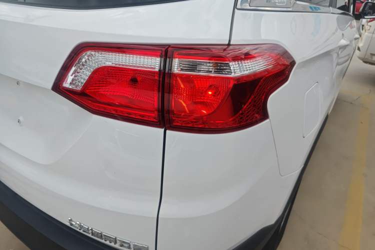 Used Wuling Hongguang S3 2018 1.5L Manual Comfort Model China V Standard
