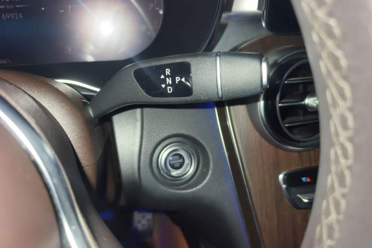 Used Mercedes-Benz GLC 2021 GLC 300 L 4MATIC Dynamic Model
