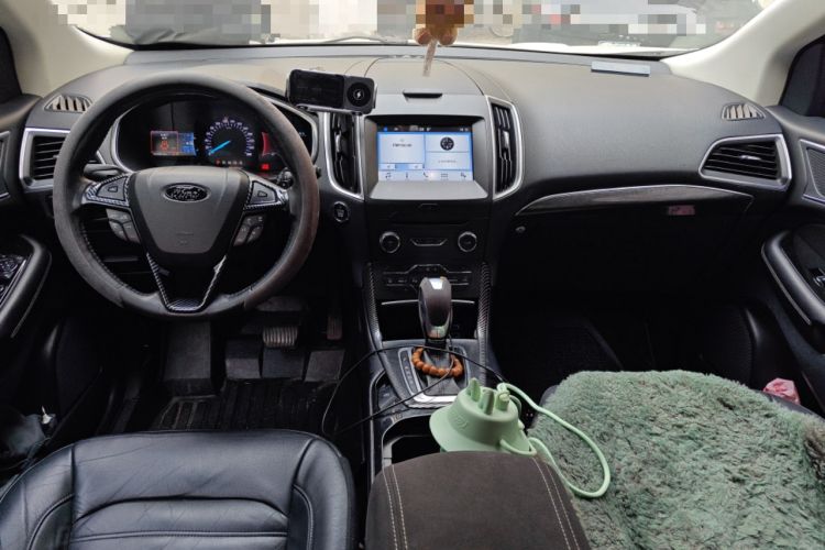 Used Ford Edge 2016 EcoBoost 245 Two-Wheel-Drive Titanium 7-Seater
