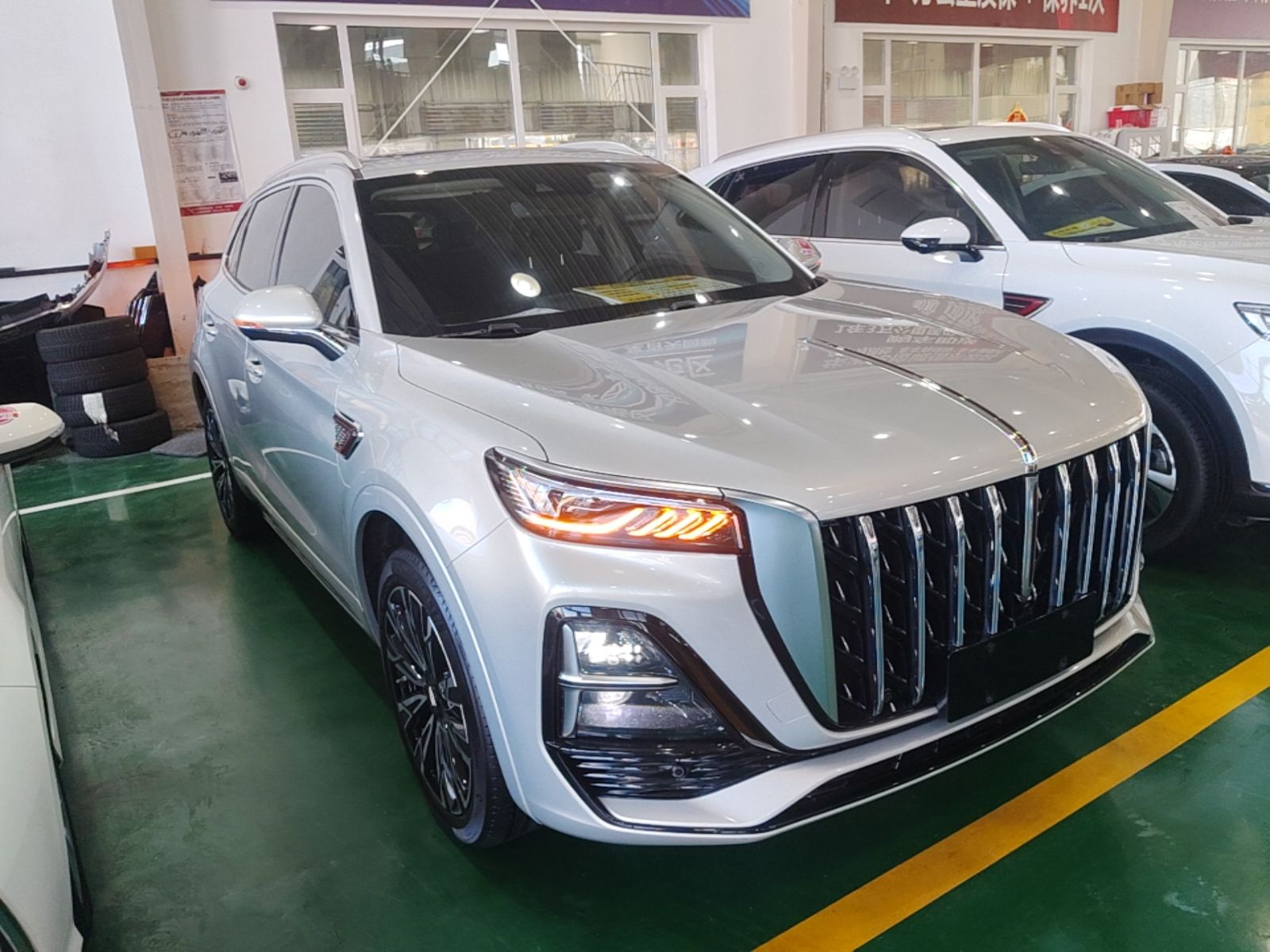 Hongqi HS5 2023 2.0T Four-Wheel Drive Flagship Pro Edition - Chinese Trim Xiang — снимка 3