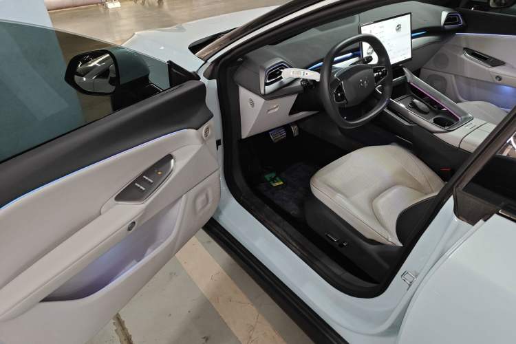 Used ARCFOX Alpha S5 2025 560MAX 185kW