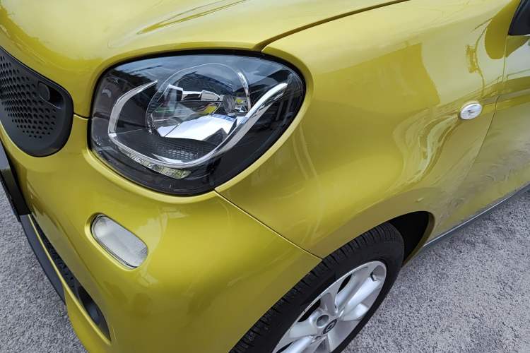 Used smart forfour 2016 1.0L 52 kW Dynamic Edition