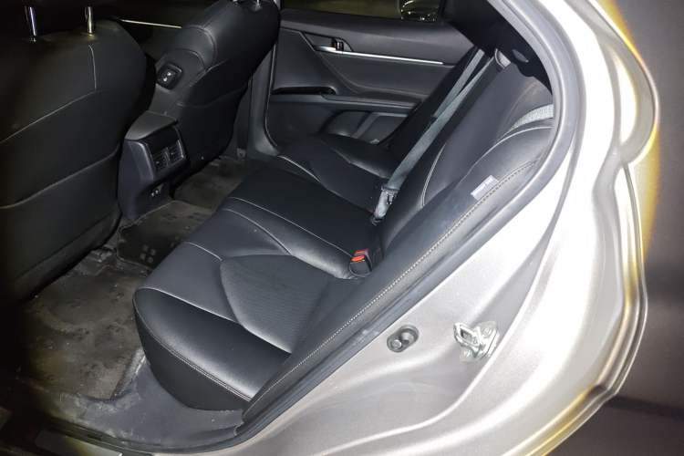 Used Toyota Camry 2021 2.5G Luxury Edition
