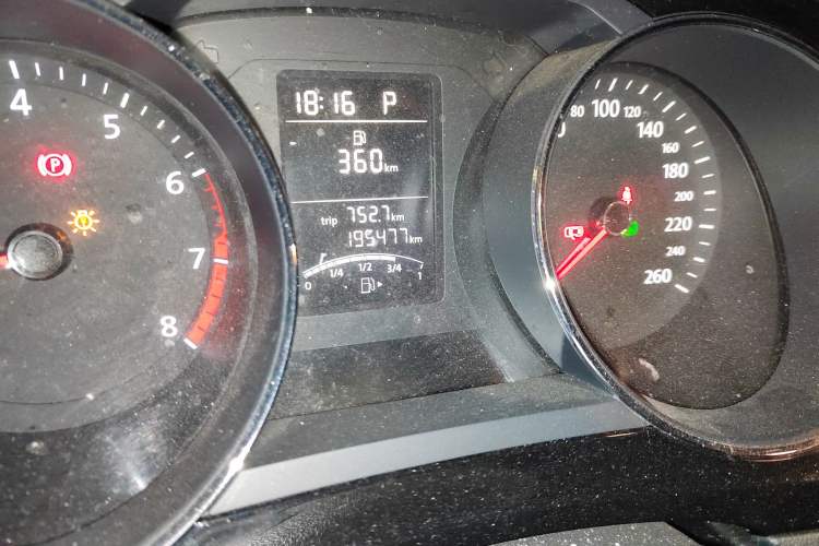 Used Volkswagen Sagitar 2015 1.6L Automatic Comfort Model