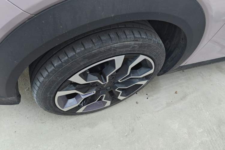 Used Lynk & Co 06 2023 Remix 1.5T Shero Left Front Wheel Hub