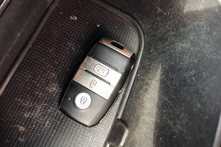 Used Kia K4 2014 1.8L Automatic GLS Vehicle Key
