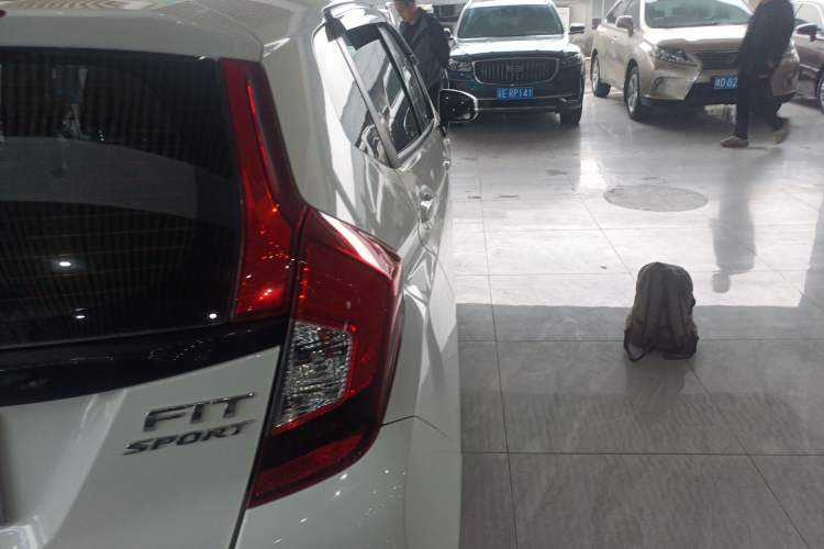 Used Honda Fit 2018 1.5L CVT Trendy Sports Edition
