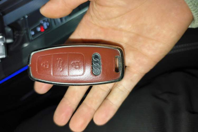 Used Audi A6L 2022 45 TFSI Prestige Dynamic Edition Vehicle Key