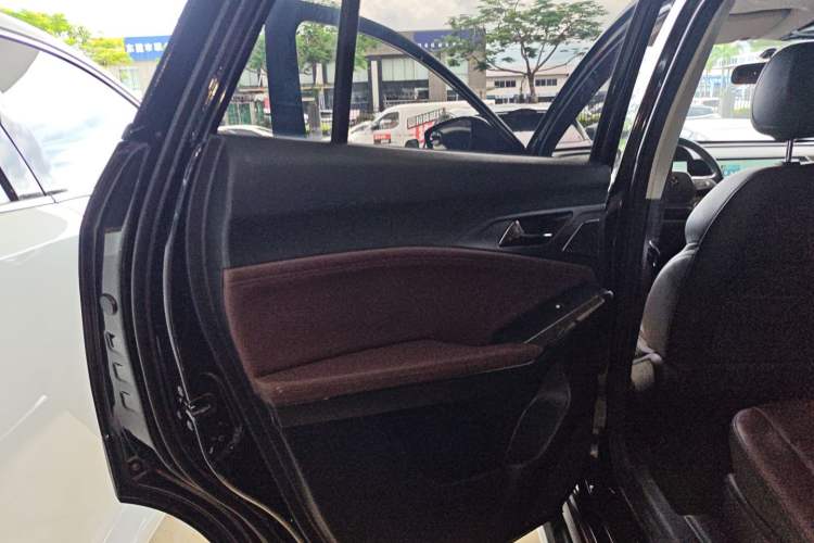 Used SOL X8 PLUS 2023 1.5 TGDI DCT Smart Home Edition 7-Seater