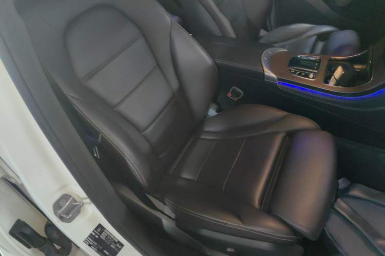 Used Mercedes-Benz GLC 2021 GLC 300 L 4MATIC Dynamic Model Right Front Seat