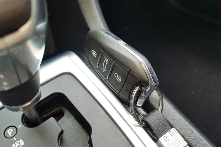 Used Citroen C4L 2014 1.6THP Intelligent Drive Automatic Dynamic Model