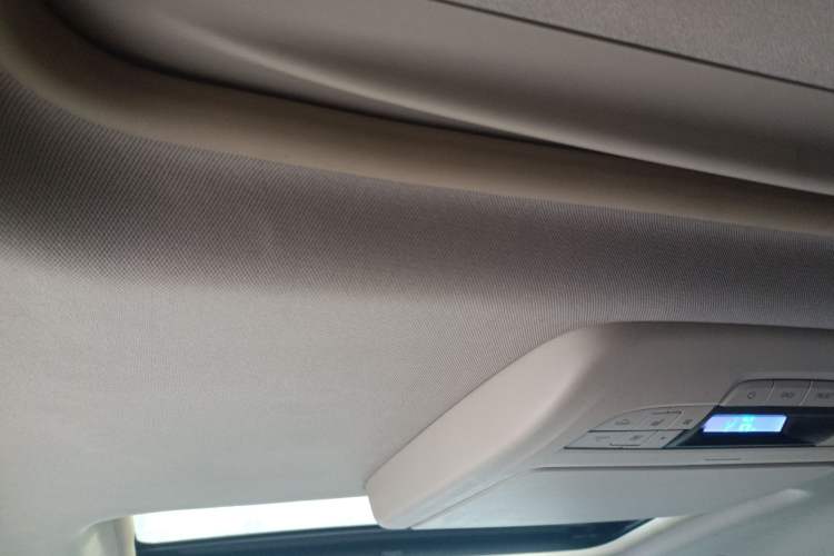 Used Buick GL8 2011 3.0L XT Luxury Business Flagship Edition