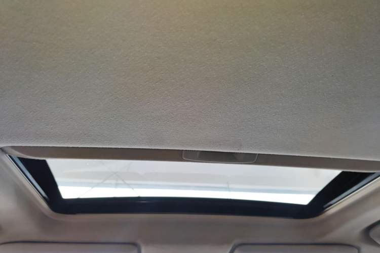 Used Mitsubishi Outlander (Import) 2014 2.4L 4x4 Deluxe Value Edition 7 Seats
