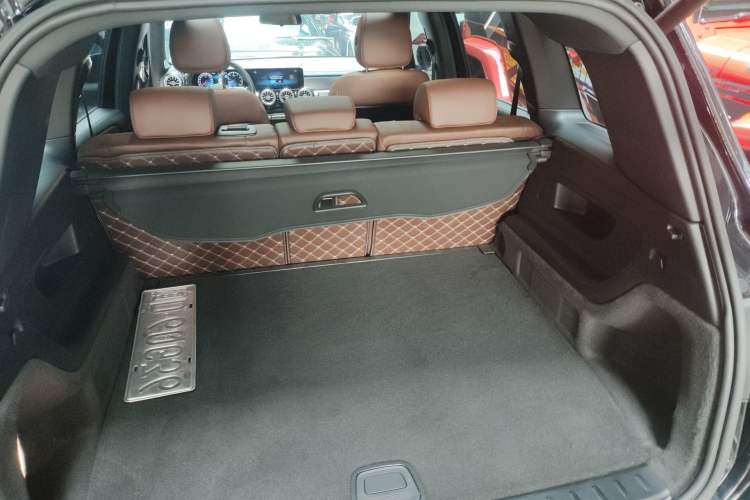Used Mercedes-Benz GLB 2023 GLB 220 Sport Edition Trunk