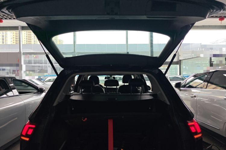 Used Volkswagen Tiguan L 2021 330TSI Automatic Two-Wheel Drive Smart Edition Trunk