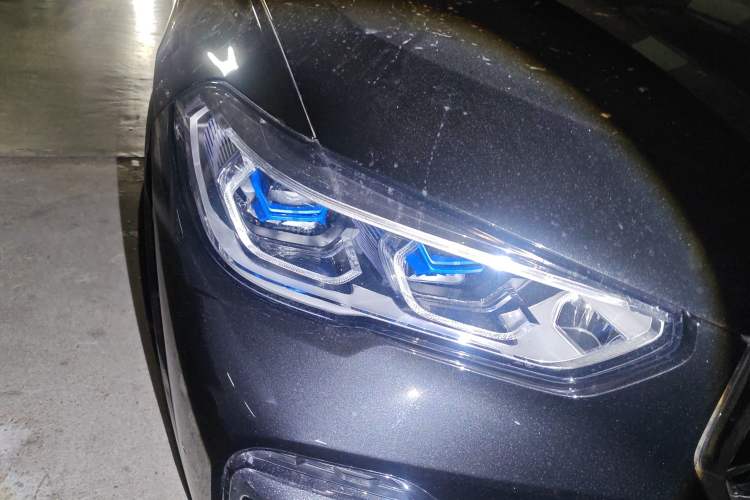 Used BMW X5 2022 Restyled xDrive 30Li Luxury Version M Sport Package
