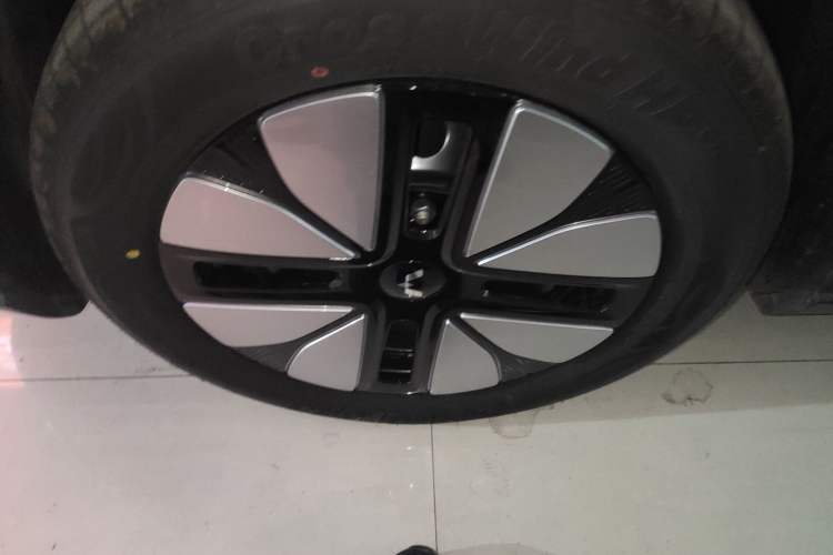 Used Wuling Bingo S 2025 Model 430km Deluxe Edition